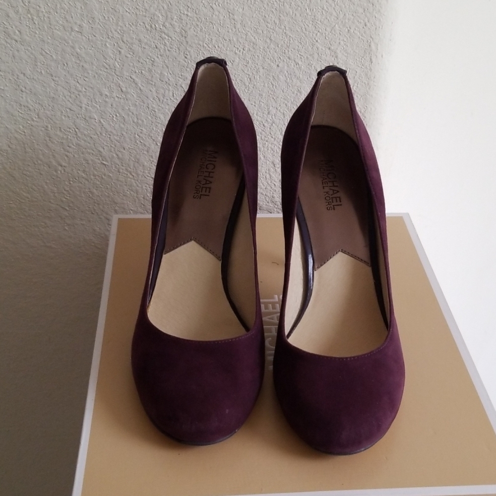 Michael Kors pumps